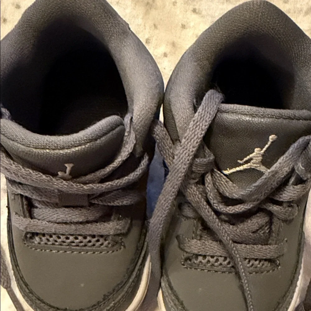 Jordan Flight Origin 3 size 4C toddler